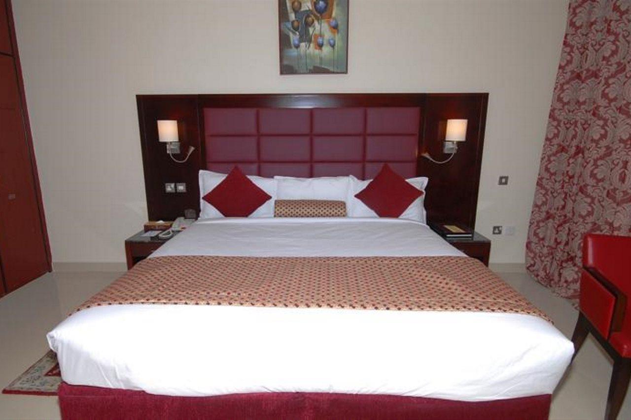 รามีโรส โฮเต็ล อพาร์ตเมนท์ Aparthotel อาบูดาบี ภายนอก รูปภาพ