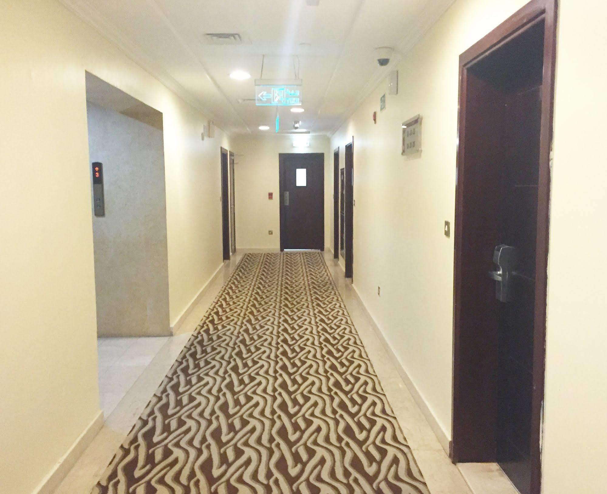 รามีโรส โฮเต็ล อพาร์ตเมนท์ Aparthotel อาบูดาบี ภายนอก รูปภาพ