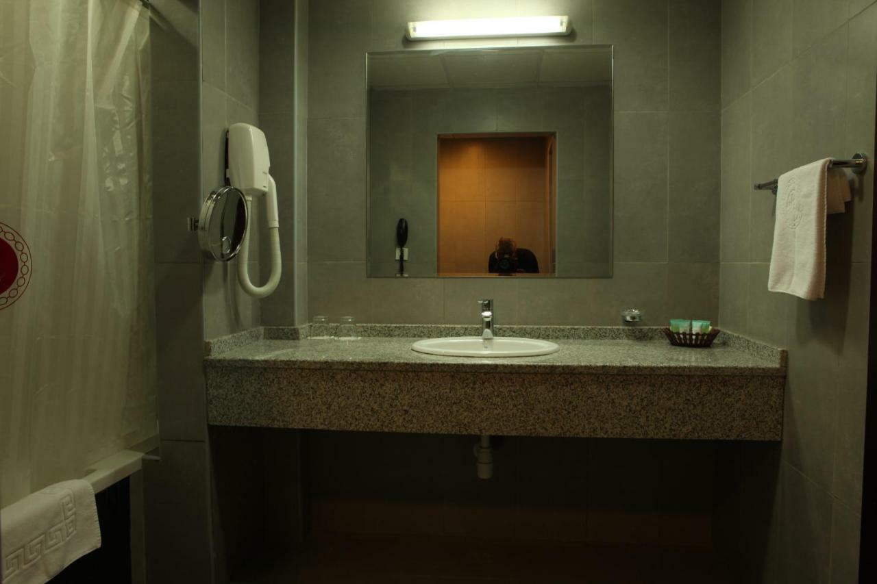 รามีโรส โฮเต็ล อพาร์ตเมนท์ Aparthotel อาบูดาบี ภายนอก รูปภาพ